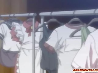 Esclavitud hentai enfermera con arcadas chupando peter y deglución corrida