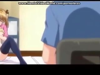 Anime remaja teman wanita produces menyeronokkan fuck dalam katil