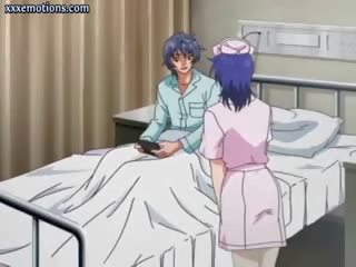 Anime jururawat perempuan mendapat peju