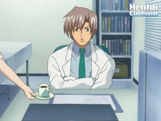 Manga infirmière reçoit séduit par la dr.